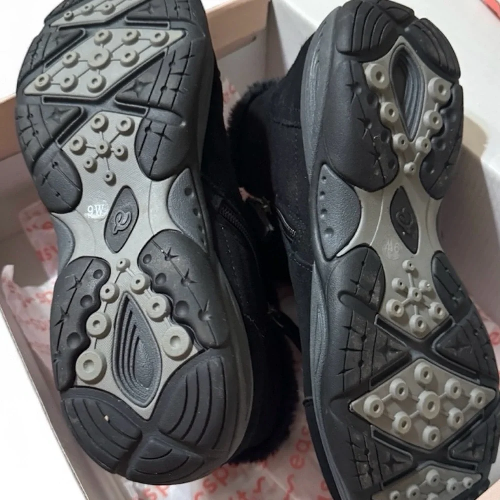 Easy Spirit Elinot women’s Black Winter Boots, size 9 Wide